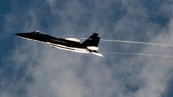 Ein israelischer Kampfjet des Typs F-15 Ein israelischer Kampfjet des Typs F-15 © dpa picture alliance Foto: Jim Hollander