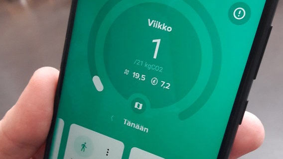 Die Klima-App der Stadt Lahti auf einem Smartphone. © NDR Foto: Christoph Kersting