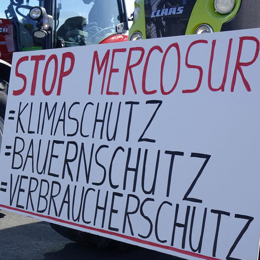 Bauern protestieren gegen die Agrarpolitik der Regierung © picture alliance / ZB Foto: Sascha Steinach