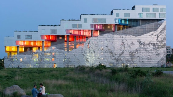 Das Wohnhaus Mountain Dwellings in Kopenhagen © Bjarke Ingels Group 