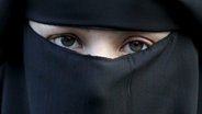 verschleierte muslimische Frau © dpa Foto: Evert-Jan Daniels