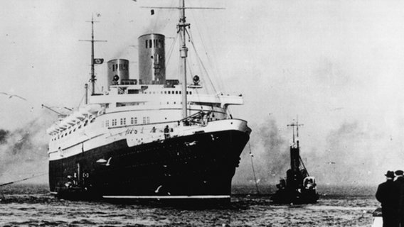 Der Dampfer "Bremen" der Reederei Norddeutscher Lloyd, um 1935 © dpa / picture-alliance 