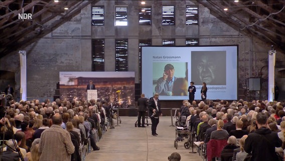 Gedenkfeier in Neuengamme © NDR 
