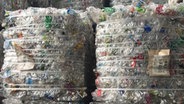 Recycling von Plastikflaschen in Japan © NDR Foto: Kathrin Erdmann