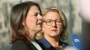 Die deutsche Außenministerin Annalena Baerbock (Bündnis 90/Die Grünen) und Svenja Schulze (SPD), Bundesministerin für wirtschaftliche Zusammenarbeit und Entwicklung © picture alliance/dpa Foto: Wolfgang Kumm