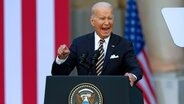 Der Präsident der USA, Joe Biden, spricht auf einer Veranstaltung auf dem Nato-Gipfel in Vilnius (Litauen). © AP/dpa Foto: Mindaugas Kulbis