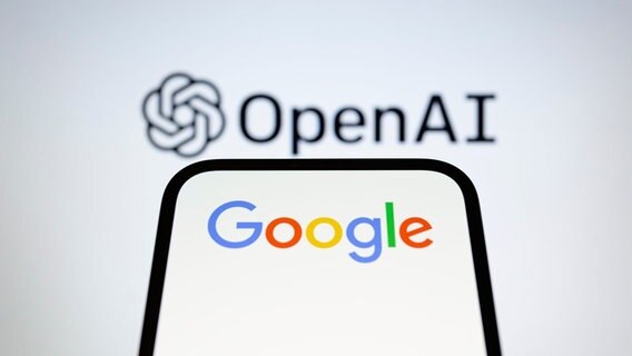 Google entwickelt eine künstliche Intelligenz. © picture alliance Foto: Andre M Chang