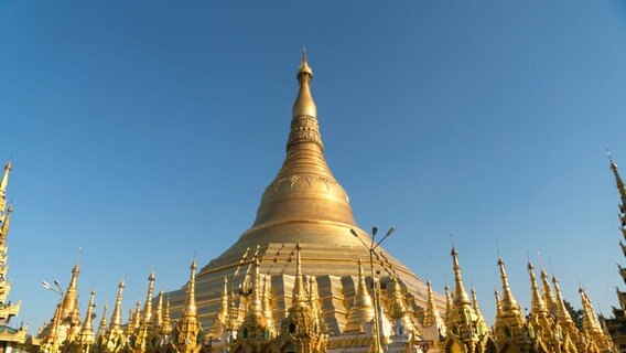Die Pagode in Yangon, Myanmar. © picture alliance / Bildagentur-online/Schickert 