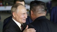 Wladimir Putin, Präsident von Russland, zu Besuch bei Kim Jong Un in Nordkorea. © picture alliance / ASSOCIATED PRESS | Gavriil Grigorov Foto: Gavriil Grigorov