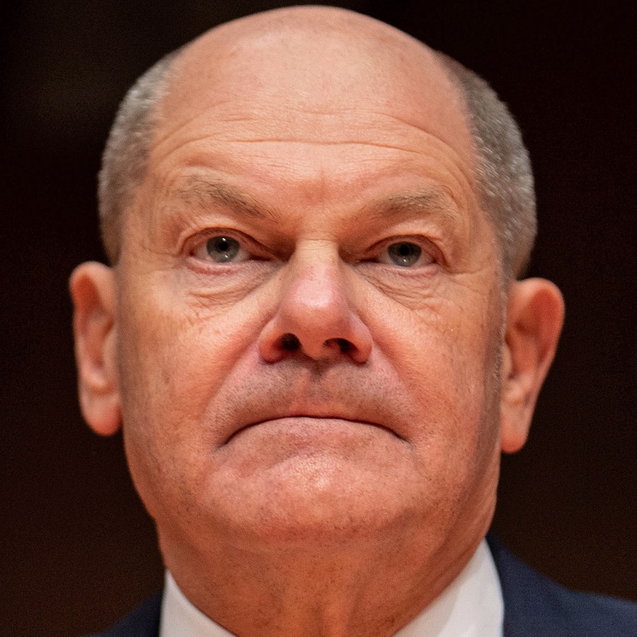 Ein Porträtbild von Bundeskanzler Olaf Scholz (SPD). © dpa Foto: Michael Kappeler