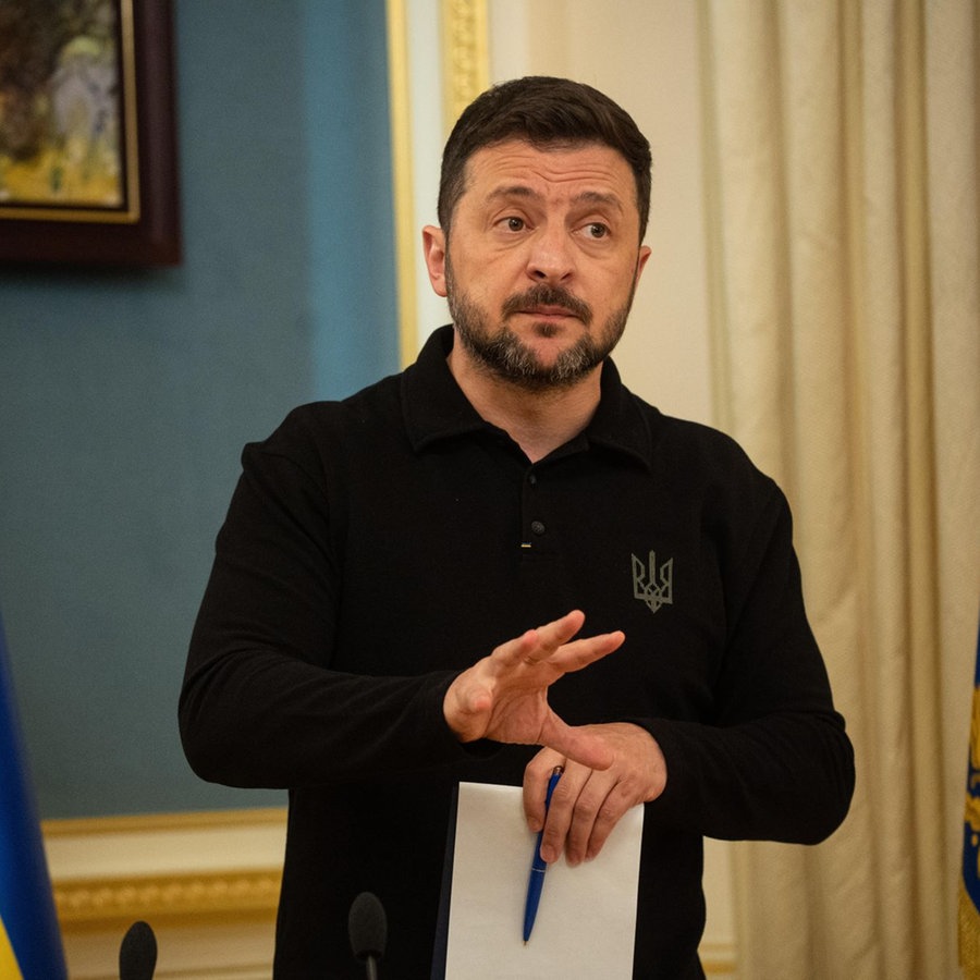 Der ukrainische Präsident Selenskyj gibt ein Statement ab. © picture alliance / Anadolu Foto: Danylo Antoniuk