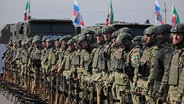 Russische Soldaten bei Militärparade © picture alliance Foto: Yelena Afonina