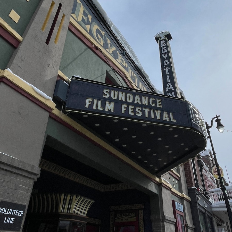 Ein Eingang eines Kinos zu dem "Sundance Film Festival" in Utah (USA). © NDR Foto: Katharina Wilhelm