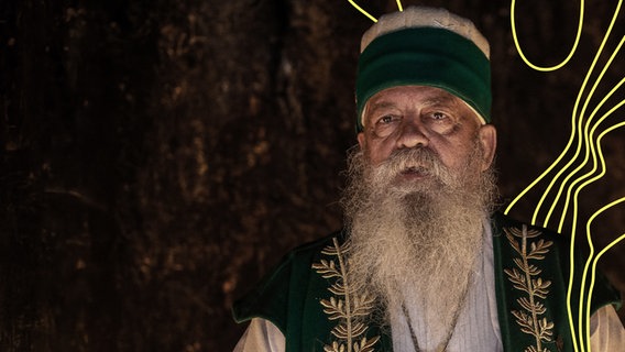 Haji Edmond Brahimaj Mondi, allgemein bekannt als Hajji Mondi oder Baba Mondi im Bektashi-Schrein von Sari Salltik, Kruje, Albanien. © Imago 