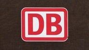 Das Logo der Deutschen Bahn AG. © picture alliance/imageBROKER Foto: Hartmut Schmidt