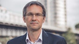 Ein Porträtbild von Gerald Knaus, Vorsitzender des österreichischen Thinktanks Europäische Stabilitätsinitiative (ESI), Ein Porträtbild von Gerald Knaus, Vorsitzender des österreichischen Thinktanks Europäische Stabilitätsinitiative (ESI), © Europäische Stabilitätsinitiative (ESI) Foto: Francesco Scarpa