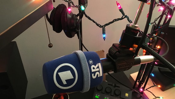 Ein Mikrofon im ARD Studio in Washington. © ARD Studio Washington 