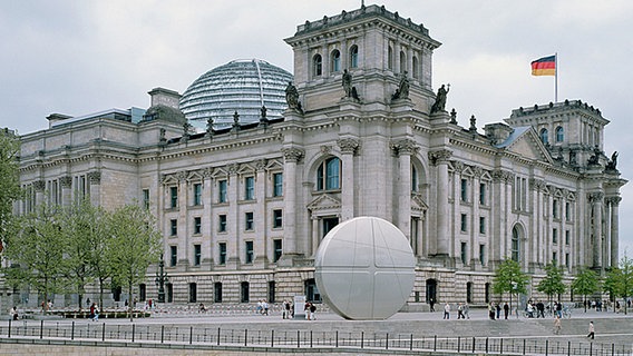 Reichstagsgebäude in Berlin © dpa 