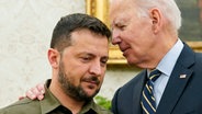 Joe Biden trifft Wolodymyr Selenskyj im Oval
Office des Weißen Hauses. © picture alliance Foto: Evan Vucci