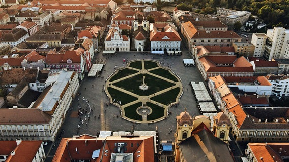 Blick von oben auf den Unionsplatz der westrumänischen Stadt Timisoara (undatierte Aufnahme) © picture alliance dpa/Kulturhaupt Temeswar Foto: Flavius Neamciuc