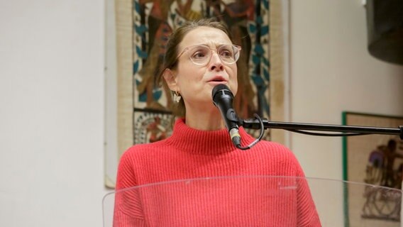 Aino Löwenmark (Fjarill) singt. © NDR Foto: Cordula Kropke