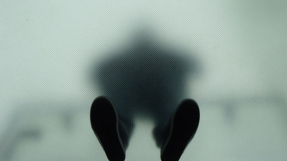 Schattenriss einer Person. © Photocase Foto: sally2001