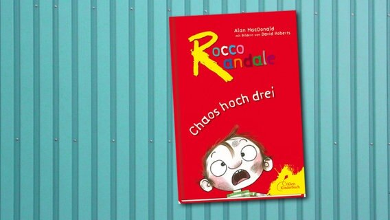 Cover des Kinderbuches "Rocco Randale: Chaos hoch drei". © Verlag Klett Kinderbuch 