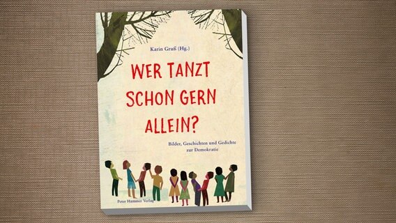 Cover des Kinderbuches "Wer tanzt schon gern allein?" von Yvonne Hergane und Dorota Wünsch, erschienen im Verlag Peter Hammer. © Verlag Peter Hammer 