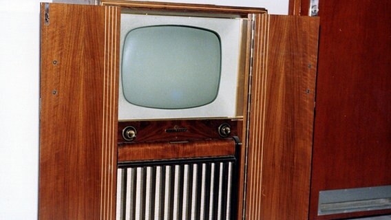 Ein alter Fernseher aus dem Jahr 1951 © NDR 