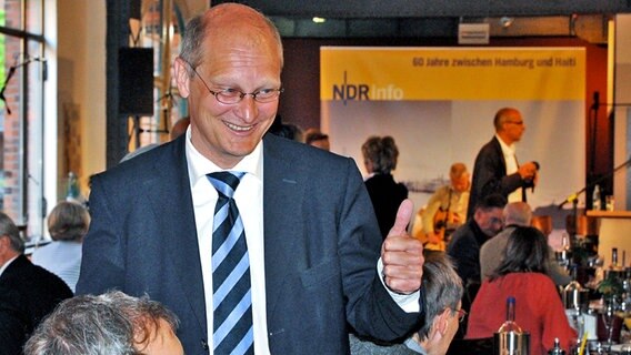 Joachim Knuth, NDR Programmdirektor Hörfunk beim Jubiläum 60 Jahre Zwischen Hamburg und Haiti © NDR Foto: Patricia Batlle