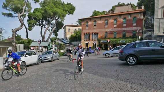 Montenero ist bedeutendster Wallfahrtsort der Toscana © NDR Foto: Manfred Schuchmann