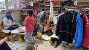 Spielecke im "Bunten Laden" in Sickte © NDR Foto: Lydia Callies