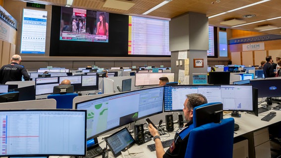 Das Integrierte Sicherheits- und Notfallzentrum (CISEM) in Madrid am Tag nach dem Blackout in Spanien und Portugal. © dpa bildfunk/EUROPA PRESS Foto: Alberto Ortega