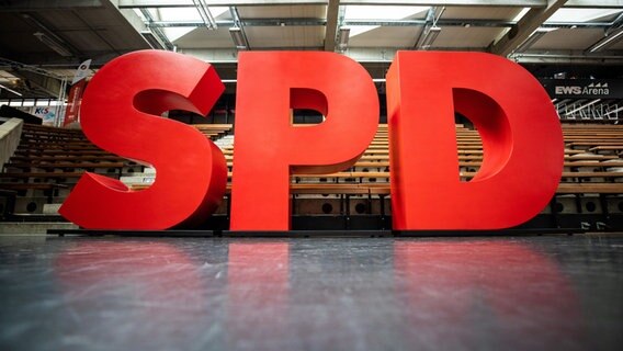 Das Logo der SPD ist beim digitalen Parteitag der SPD Baden-Württemberg zu sehen. © dpa-Bildfunk 