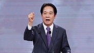 Taiwan: William Lai, Präsidentschaftskandidat der Demokratischen Fortschrittspartei (DPP), spricht. © AP/dpa Foto: Pei Chen