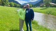 Tanja Koktash und ihr Ehemann Viktor bei einem Ausflug in Bayern.  