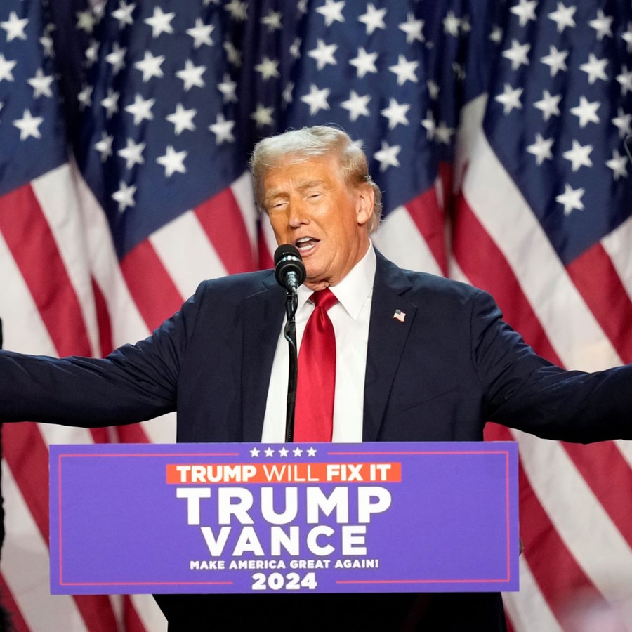 Donald Trump in Siegerpose © picture alliance/dpa/AP | Alex Brandon Foto: Alex Brandon