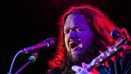 Matt Andersen auf der Bühne  Foto: Colin Robertson