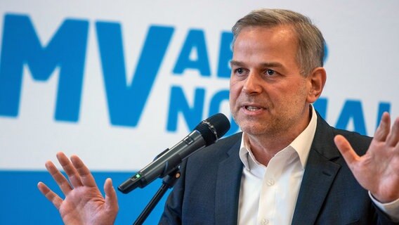 AfD-Landessprecher Leif-Erik Holm © dpa-Bildfunk Foto: Jens Büttner