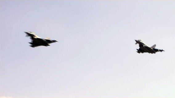 Eurofighter der Luftwaffe im Flug © NDR Foto: NDR