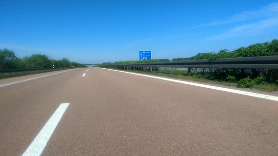 Verlassene Autobahn © NDR Foto: NDR