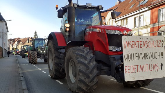 Protest von Landwirten vor der Staatskanzlei in Schwerin. © Andreas Frost Foto: Andreas Frost