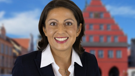Candidate for mayor of Greifswald, Madeleine Tolani.  