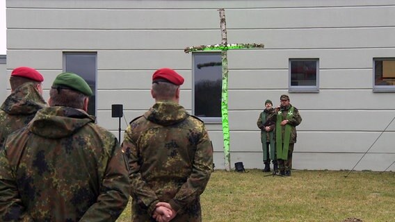 Abschiedsgottesdient für Bundeswehr-Soldaten in Hagenow, die im Februar nach Litauen verlegen. © NDR Foto: NDR