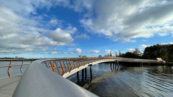 Brücke am Dwang in Schwerin © NDR Foto: Christian Kohlhof