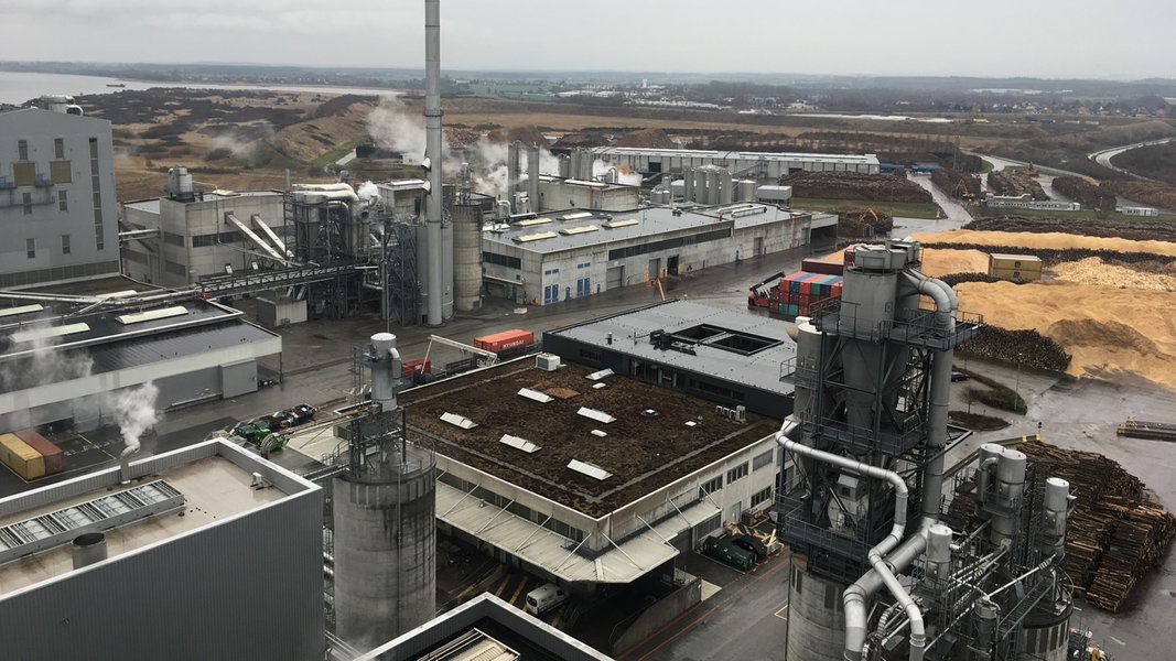 100.000 Euro Schaden bei Brand in Egger-Werken in Wismar