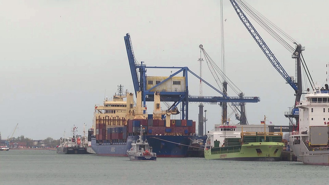 Kapal yang membawa barang yang dikenai sanksi di Rostock: Perusahaan pelayaran ingin bekerja sama |  NDR.de – Berita