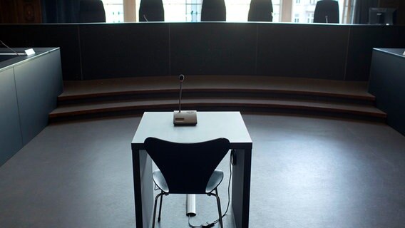 Saal im Landgericht Schwerin © dpa-Bildfunk Foto: Jens Büttner