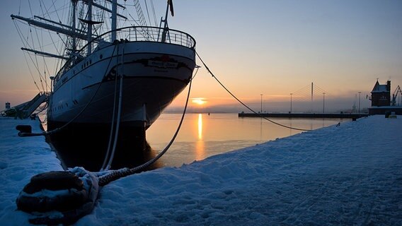 Die "Gorch Fock" (I) © dpa-Bildfunk Foto: Stefan Sauer