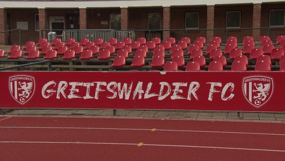 Das Logo des Greifswalder FC © NDR Screenshot Foto: NDR Screenshot